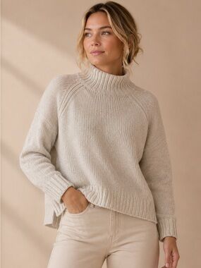 Korye Light Gray Mock Neck Knit Sweater Size Large Cozy Oversized Pullover